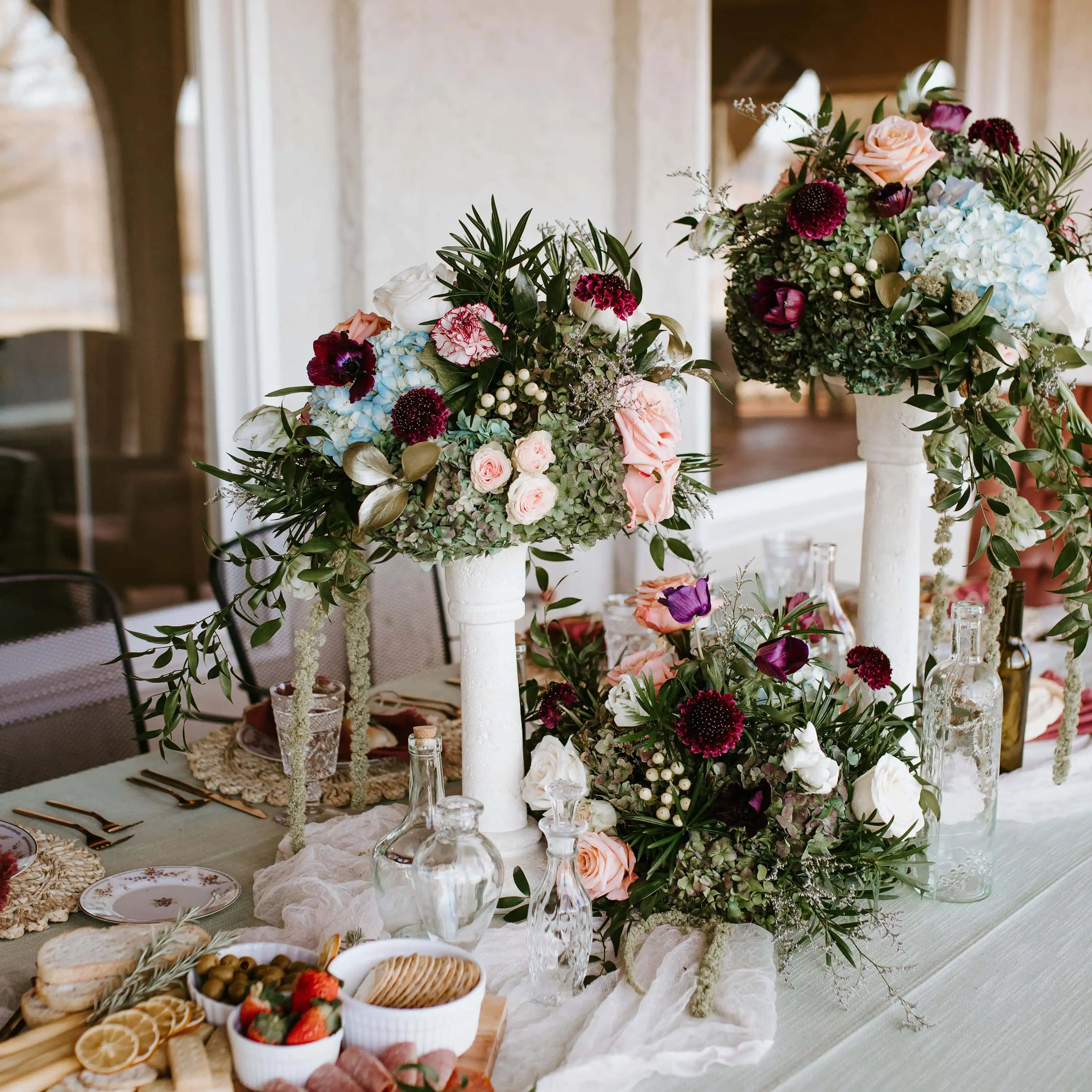 Decorations for weddings, baptisms and events.