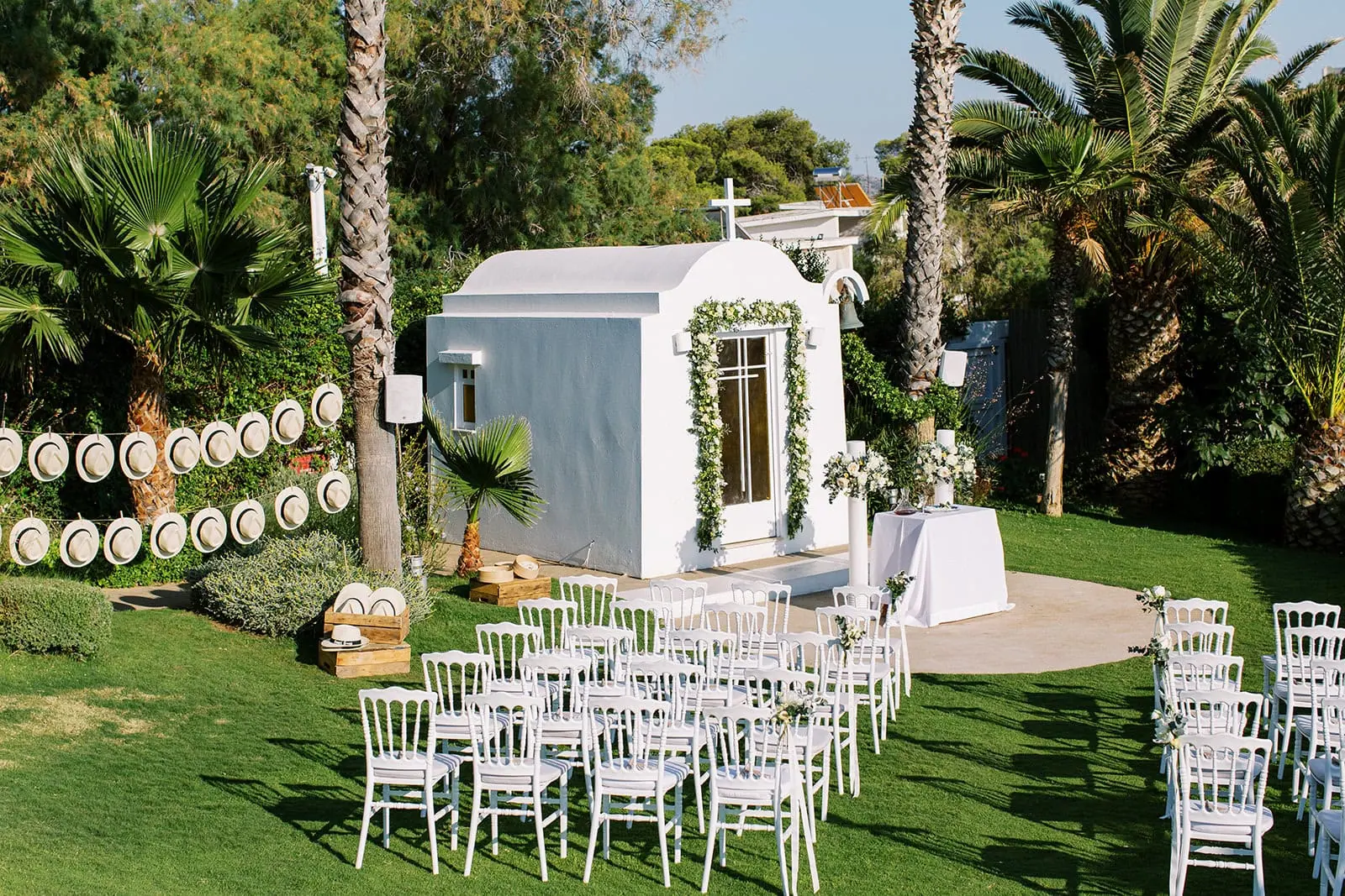 Marriage with the timeless beauty of the Greek element