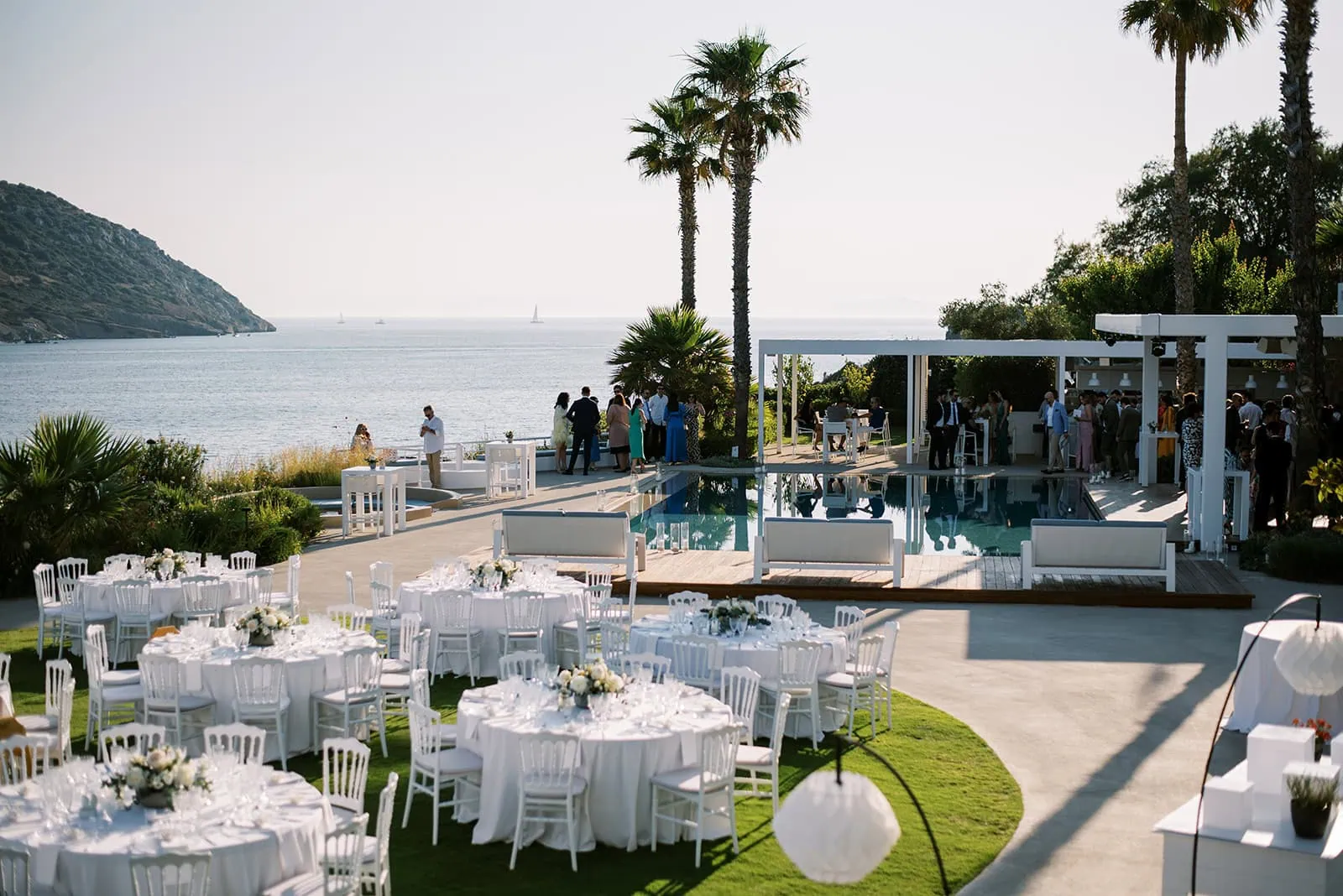 Marriage with the timeless beauty of the Greek element