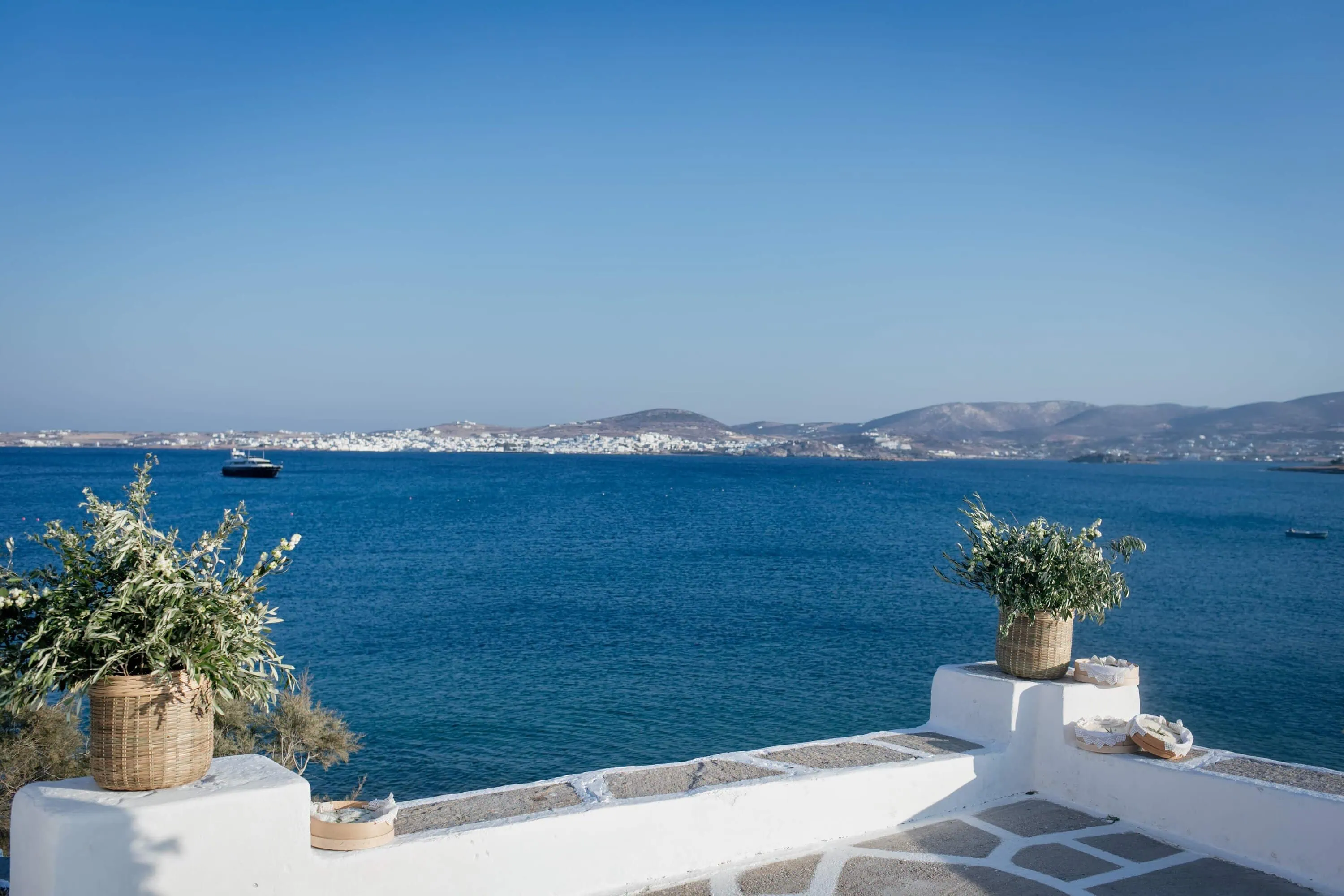 Summer wedding in Paros
