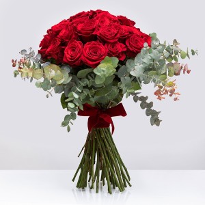 Bouquet With 35 Red Roses