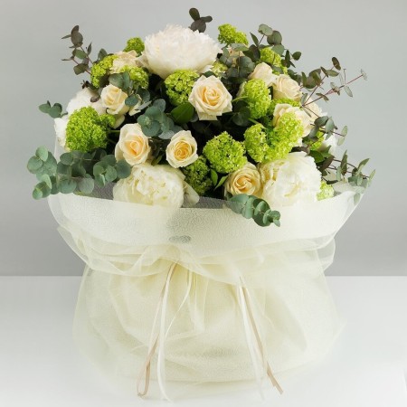 Cream White Bouquet
