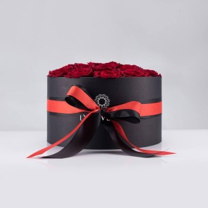 Red roses in box